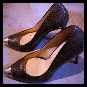 VC Signature Snake Skin Pumps